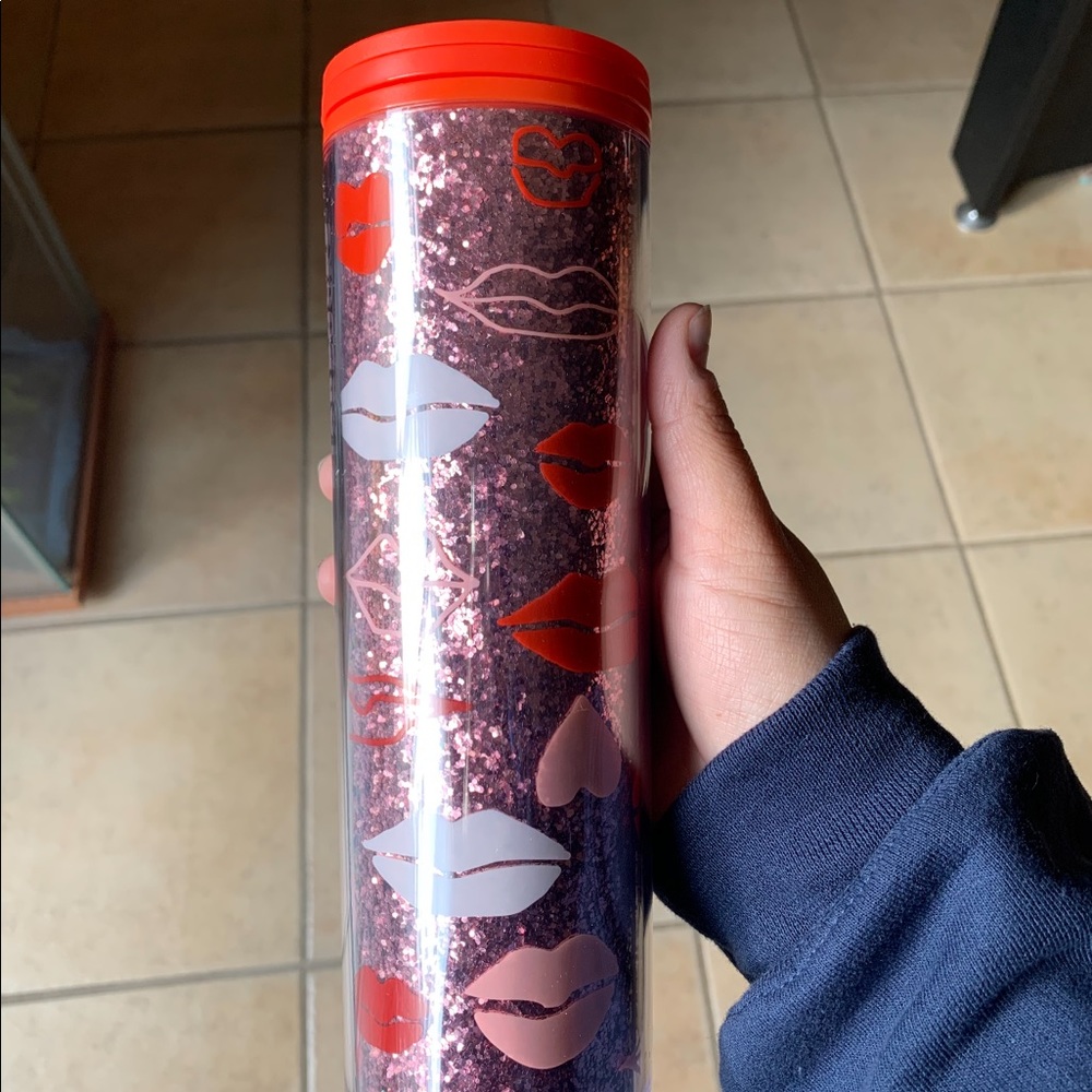 Lips Starbucks holiday hot beverage tumbler